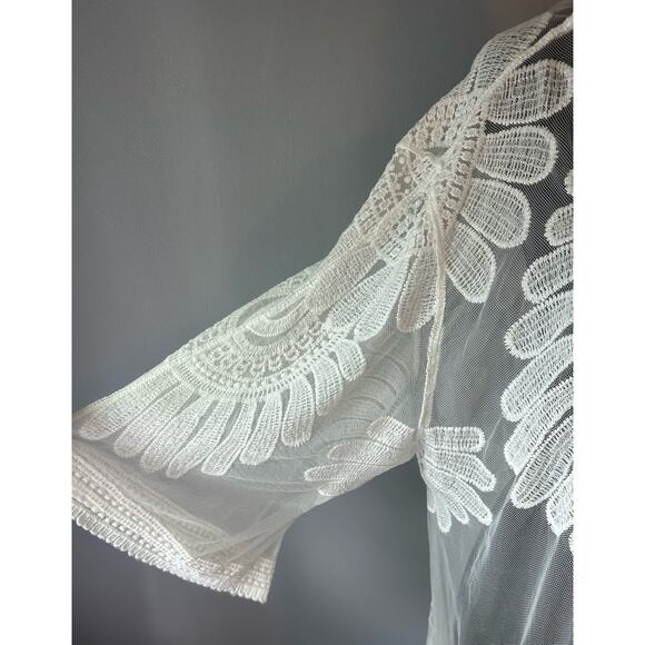 Off White Lace Kimono Vintage Look Embroidered Cloak Beach cover up one size - Picture 4 of 7